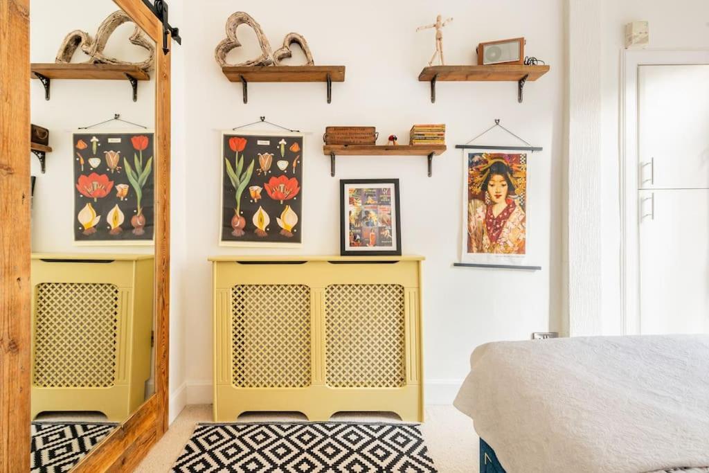 Holyrood Park: Lush & Arty 2 Double Bed Flat Apartment Edinburgh Bagian luar foto