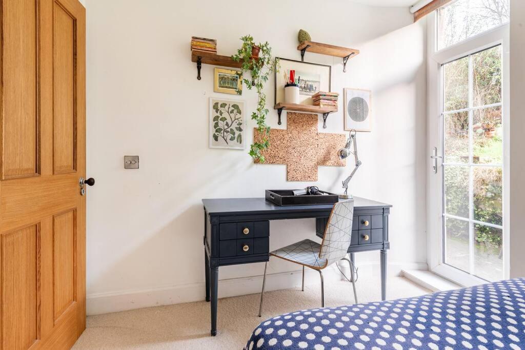 Holyrood Park: Lush & Arty 2 Double Bed Flat Apartment Edinburgh Bagian luar foto