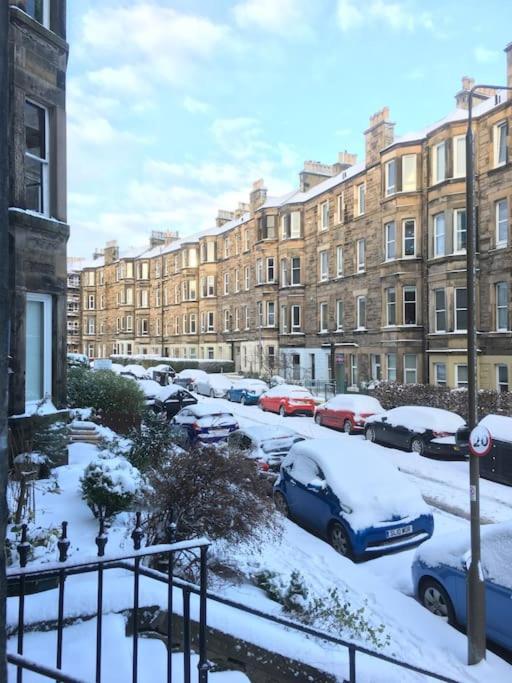 Holyrood Park: Lush & Arty 2 Double Bed Flat Apartment Edinburgh Bagian luar foto