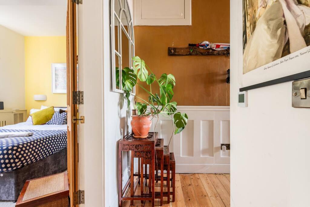 Holyrood Park: Lush & Arty 2 Double Bed Flat Apartment Edinburgh Bagian luar foto
