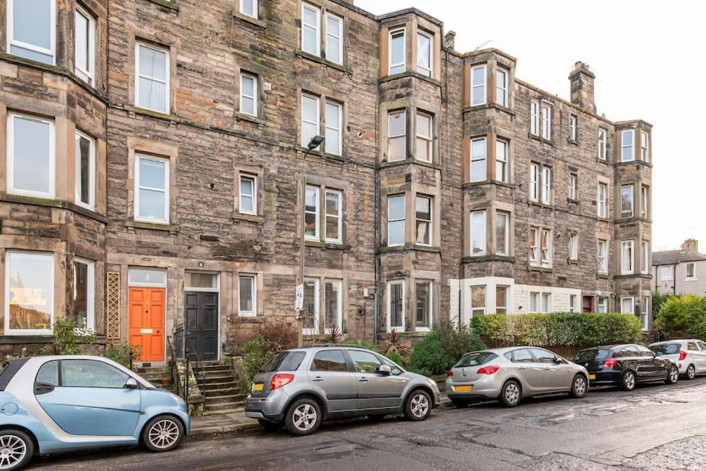 Holyrood Park: Lush & Arty 2 Double Bed Flat Apartment Edinburgh Bagian luar foto