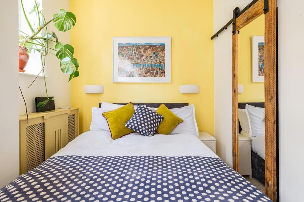 Holyrood Park: Lush & Arty 2 Double Bed Flat Apartment Edinburgh Bagian luar foto