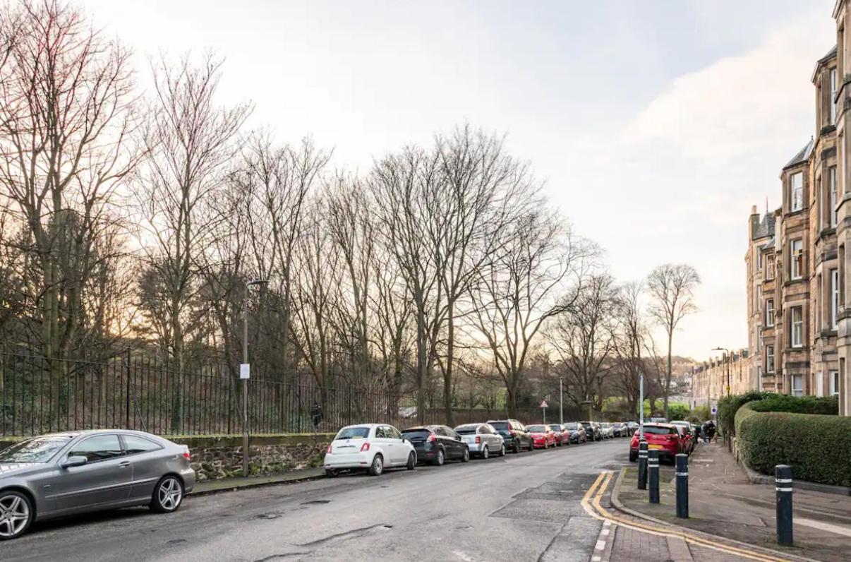 Holyrood Park: Lush & Arty 2 Double Bed Flat Apartment Edinburgh Bagian luar foto